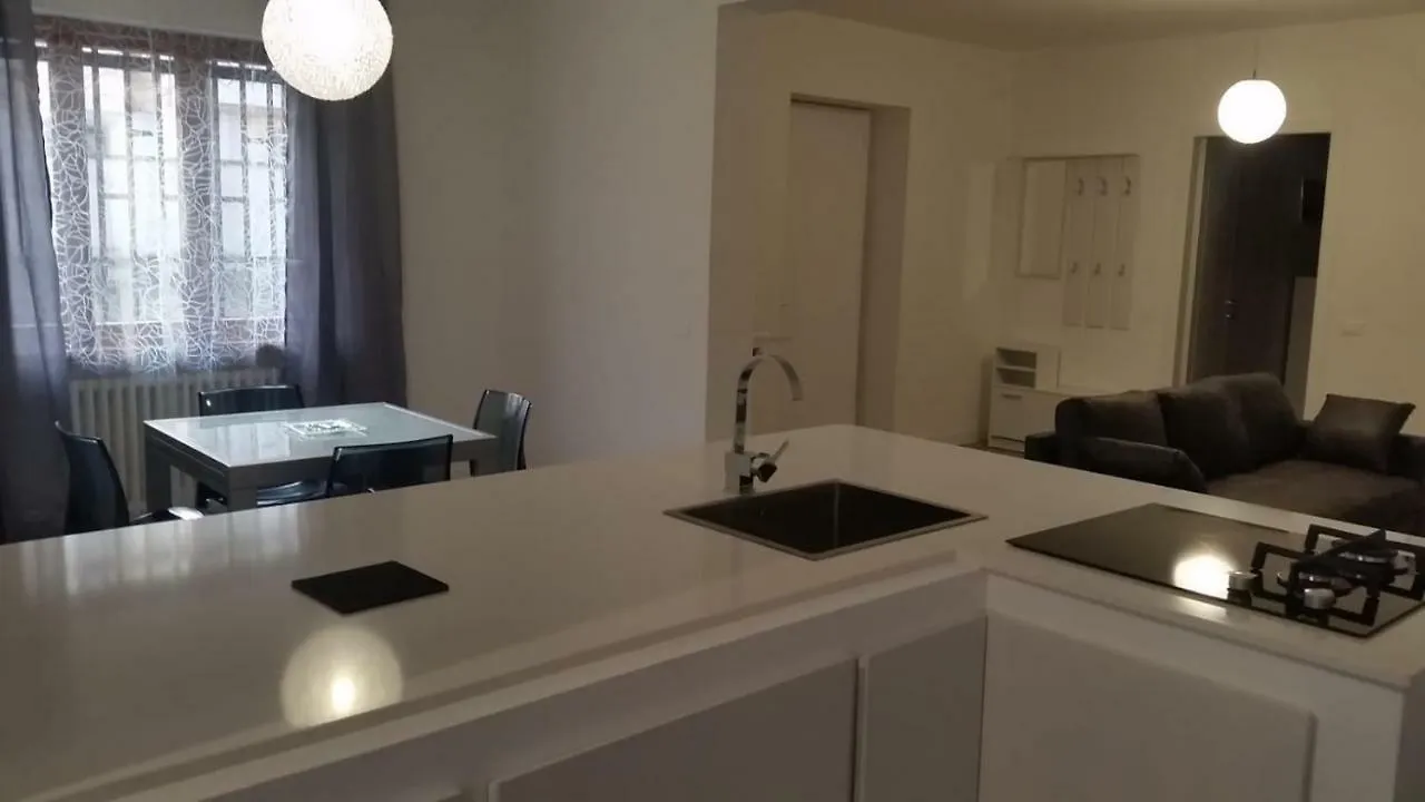 Residenza Villa Cristalli 皮亚琴察